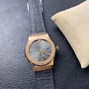 Alternative view of HUBLOT_53