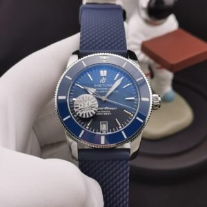 Alternative view of Breitling_108