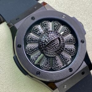 Alternative view of HUBLOT_120