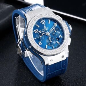 Alternative view of HUBLOT_136