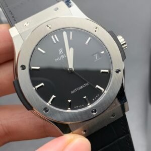Alternative view of HUBLOT_90