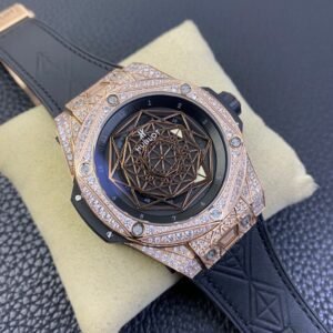 Alternative view of HUBLOT_95