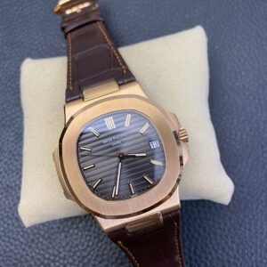 Alternative view of PATEK PHILIPPE_126