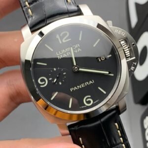 Alternative view of Panerai_90