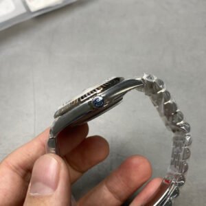 Alternative view of ROLEX_23